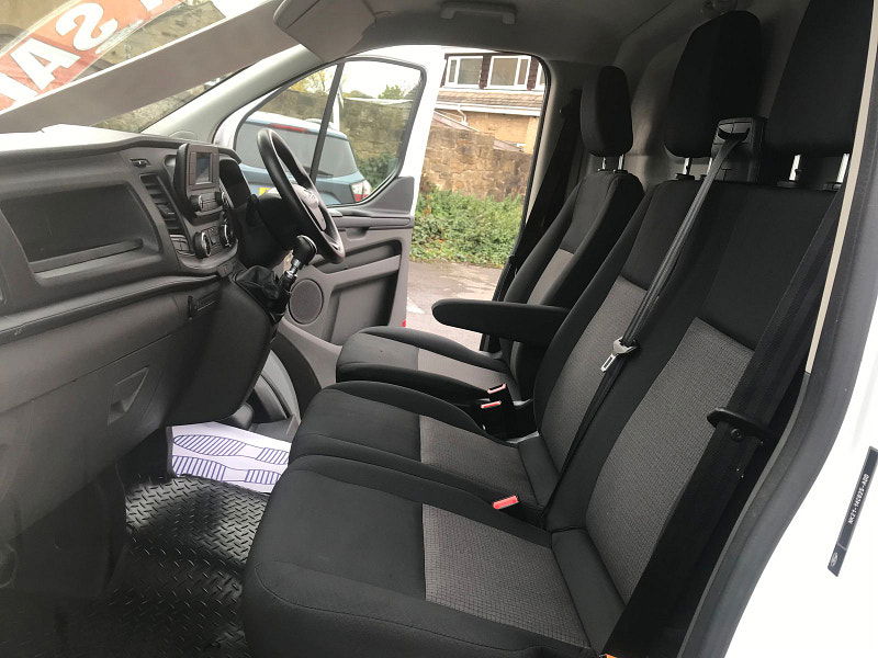 Ford Transit Custom 2.0L 300 Leader EcoBlue 5dr Diesel Manual Euro 6 (104 bhp) 5dr Manual 2025