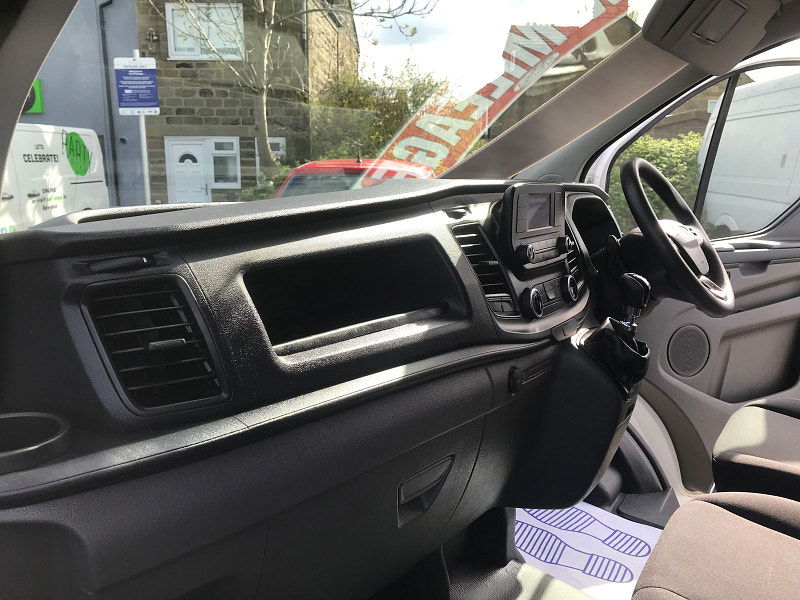Ford Transit Custom 2.0L 300 LEADER P/V ECOBLUE Diesel Manual Euro 6 (128 bhp) 5dr Manual 2025