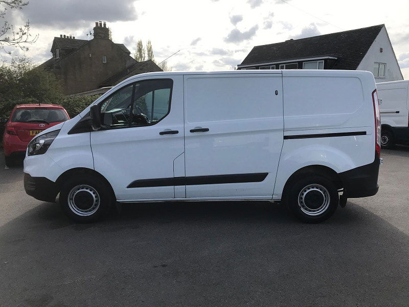 Ford Transit Custom 2.0L 300 LEADER P/V ECOBLUE Diesel Manual Euro 6 (128 bhp) 5dr Manual 2025