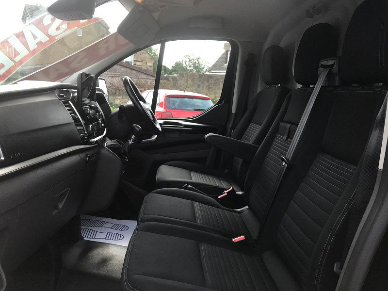 Ford Transit Custom 2.0L 300 Limited EcoBlue 5dr Diesel Manual Euro 6 (128 bhp) 5dr Manual 2025