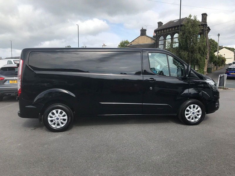 Ford Transit Custom 2.0L 300 Limited EcoBlue 5dr Diesel Manual Euro 6 (128 bhp) 5dr Manual 2025