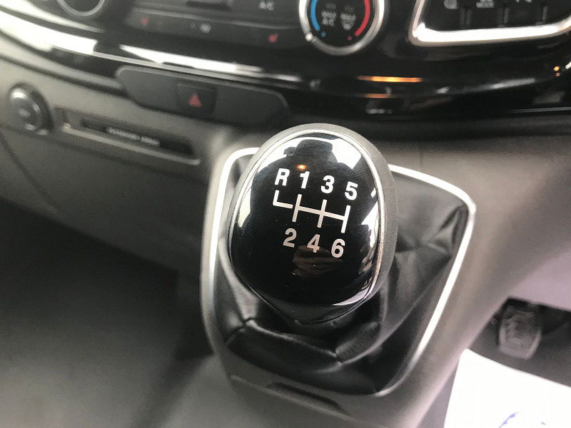 Ford Transit Custom 2.0L 300 Limited EcoBlue 6dr Diesel Manual Euro 6 (128 bhp) 6dr Manual 2025