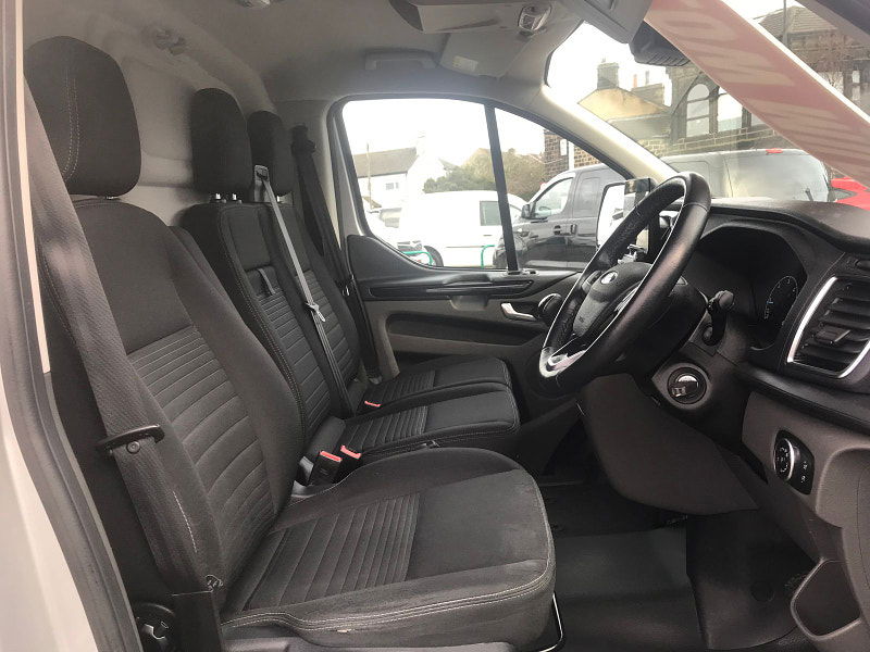 Ford Transit Custom 2.0L 300 LIMITED P/V ECOBLUE Diesel Manual Euro 6 (128 bhp) 5dr Manual 2025
