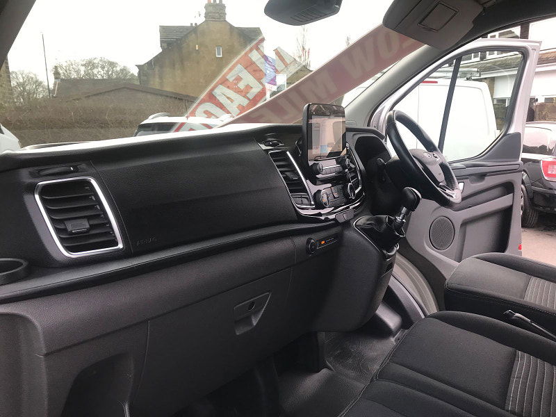 Ford Transit Custom 2.0L 300 LIMITED P/V ECOBLUE Diesel Manual Euro 6 (128 bhp) 5dr Manual 2025