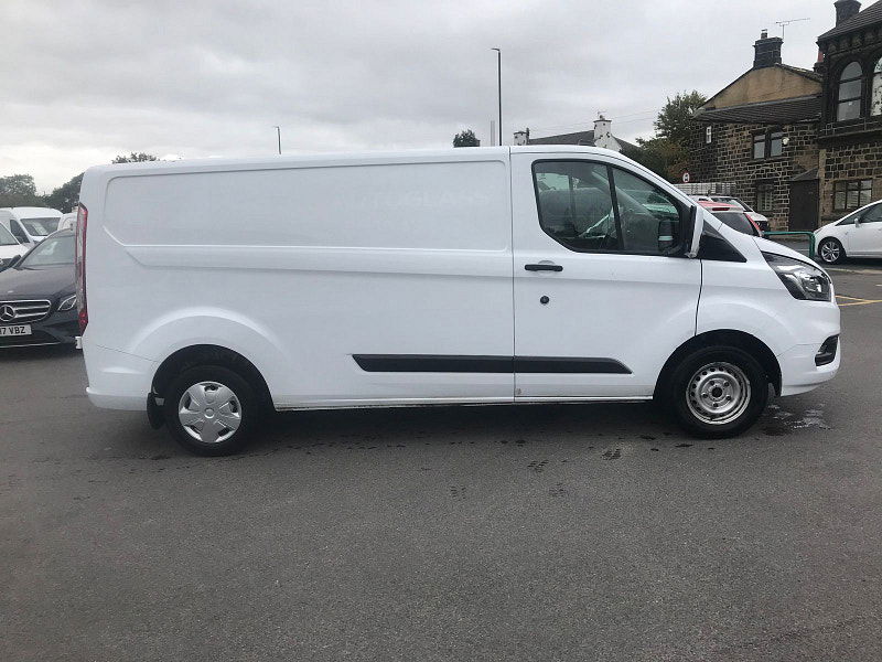 Ford Transit Custom 2.0L 300 Trend EcoBlue 5dr Diesel Manual Euro 6 (104 bhp) 5dr Manual 2025