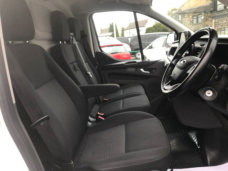 Ford Transit Custom 2.0L 300 Trend EcoBlue 5dr Diesel Manual Euro 6 (104 bhp) 5dr Manual 2025