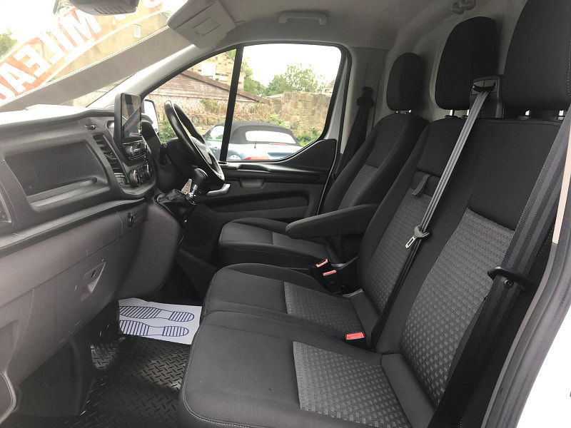 Ford Transit Custom 2.0L 300 Trend EcoBlue 5dr Diesel Manual Euro 6 (104 bhp) 5dr Manual 2025
