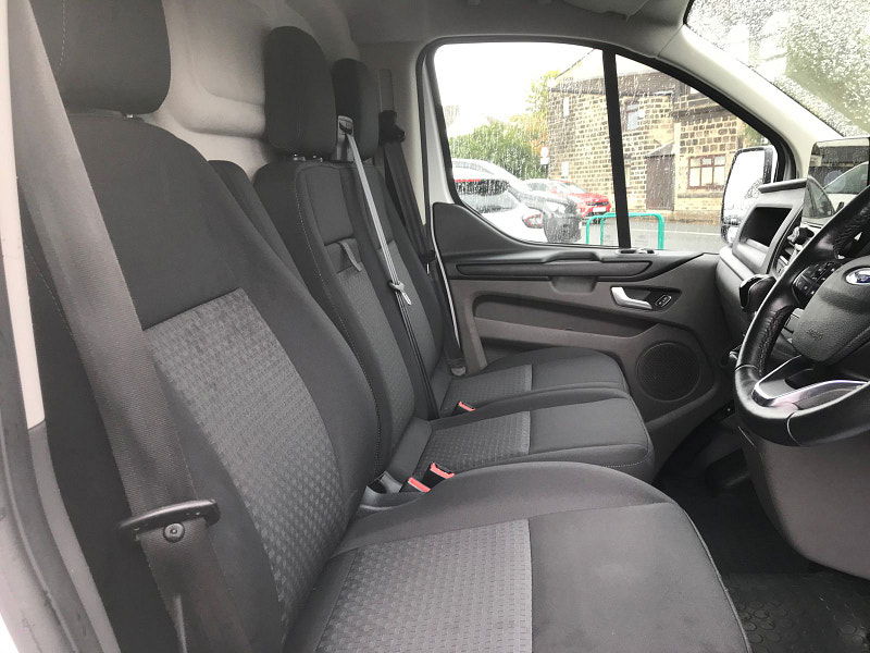 Ford Transit Custom 2.0L 300 Trend EcoBlue 5dr Diesel Manual Euro 6 (104 bhp) 5dr Manual 2025