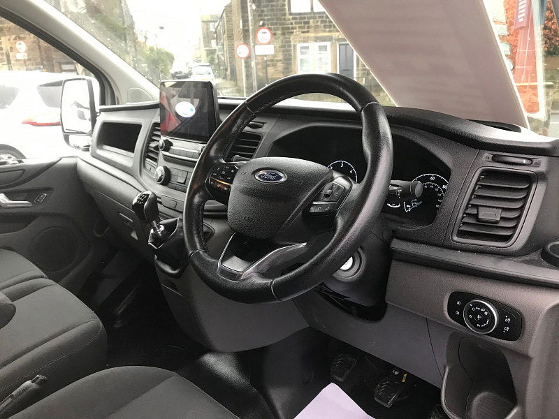 Ford Transit Custom 2.0L 300 Trend EcoBlue 5dr Diesel Manual Euro 6 (104 bhp) 5dr Manual 2025