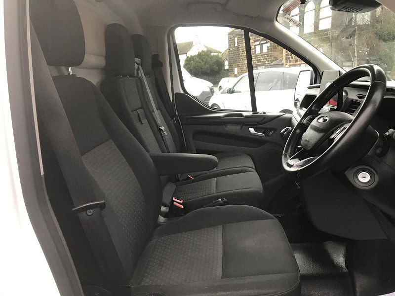 Ford Transit Custom 2.0L 300 Trend EcoBlue 5dr Diesel Manual Euro 6 (104 bhp) 5dr Manual 2025