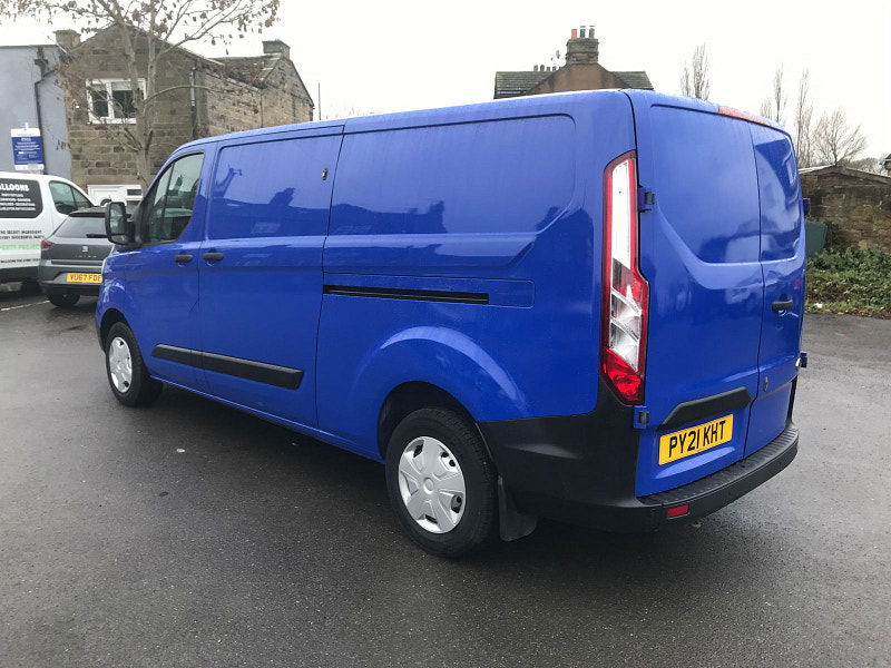 Ford Transit Custom 2.0L 300 Trend EcoBlue 5dr Diesel Manual Euro 6 (104 bhp) 5dr Manual 2026