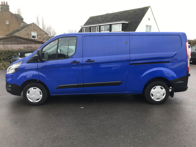 Ford Transit Custom 2.0L 300 Trend EcoBlue 5dr Diesel Manual Euro 6 (104 bhp) 5dr Manual 2026