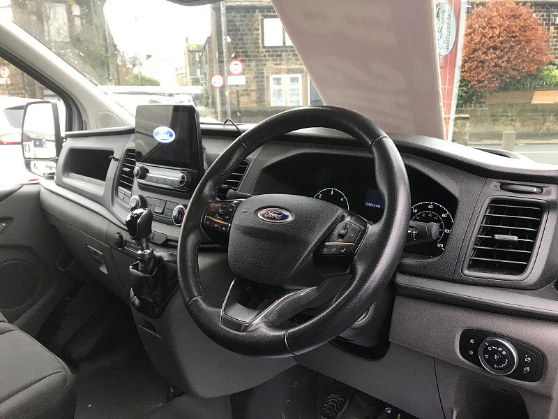 Ford Transit Custom 2.0L 300 Trend EcoBlue Diesel Manual Euro 6 (128 bhp) 5dr Manual 2025