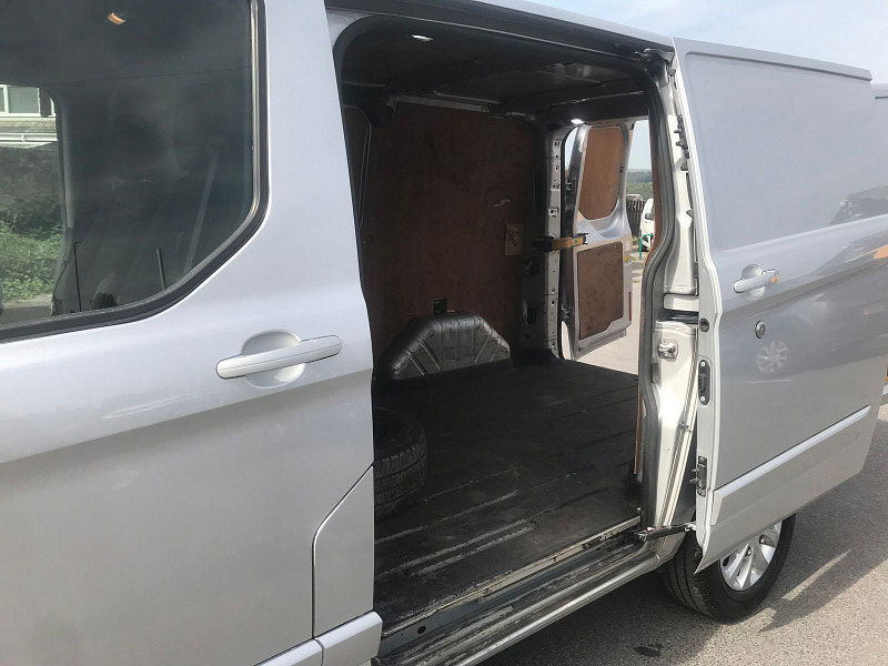 Ford Transit Custom 2.0L 340 Limited EcoBlue Diesel Manual Euro 6 (128 bhp) 5dr Manual 2025