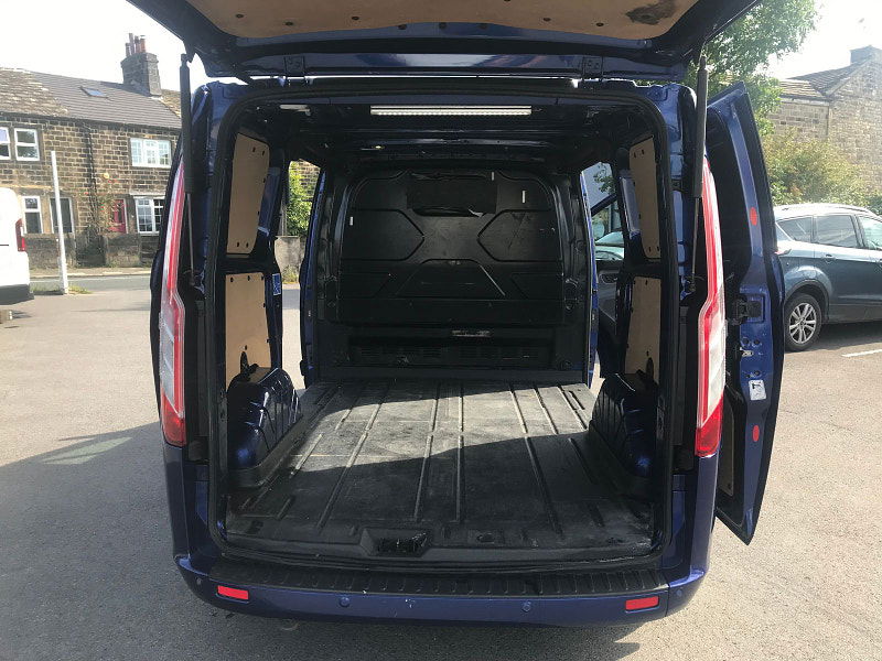Ford Transit Custom 2.2L 270 LIMITED LR P/V Diesel Manual Euro 5 (153 bhp) 6dr Manual 2025