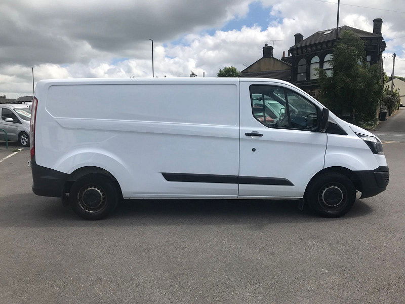 Ford Transit Custom 2.2L 290 LR P/V Diesel Manual Euro 5 (123 bhp) 5dr Manual 2025