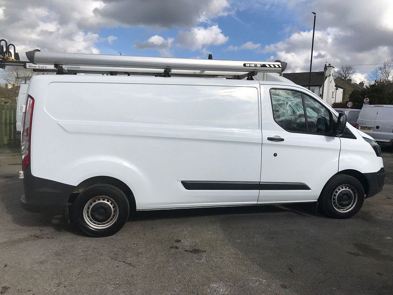 Ford Transit Custom 2.2L 290 LR P/V Diesel Manual Euro 6 (99 bhp) 5dr Manual 2025