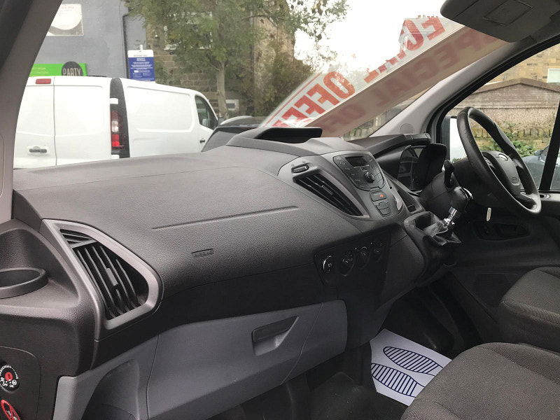 Ford Transit Custom 2.2L 310 E-Tech Diesel Manual Euro 5 (99 bhp) 5dr Manual 2025