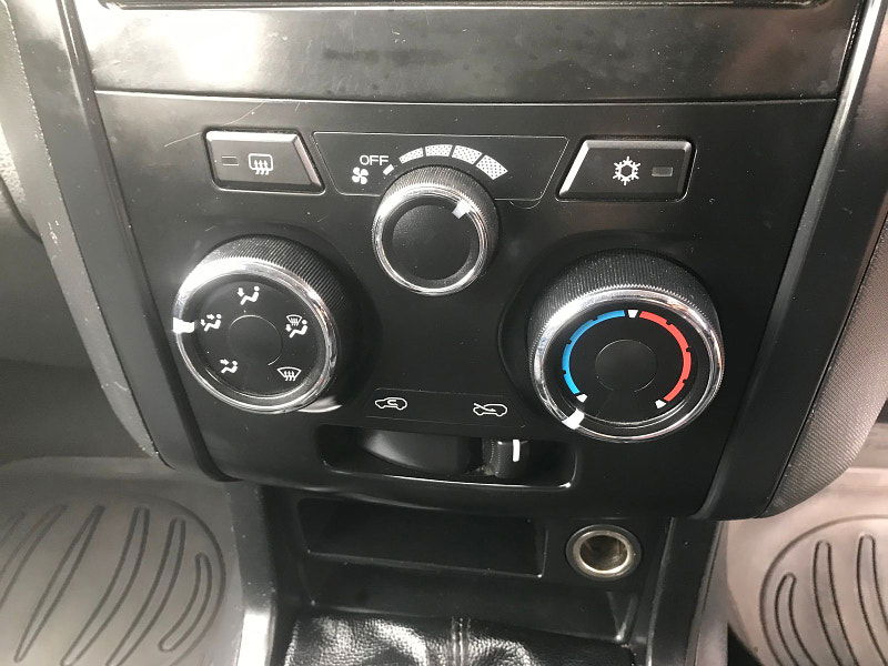 Isuzu D-Max 2.5L TD ECB Diesel Manual Euro 5 (163 bhp) 4dr Manual 2025
