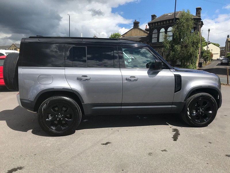 Land Rover Defender 3.0L Hard Top SE D MHEV Auto 5dr Diesel Automatic Euro 6 (295 bhp) 5dr Automatic 2025