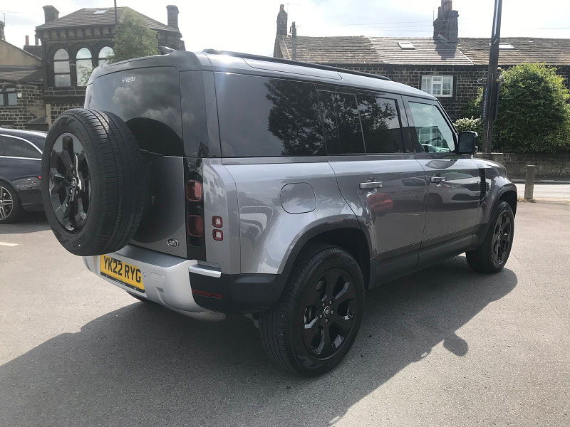 Land Rover Defender 3.0L Hard Top SE D MHEV Auto 5dr Diesel Automatic Euro 6 (295 bhp) 5dr Automatic 2025