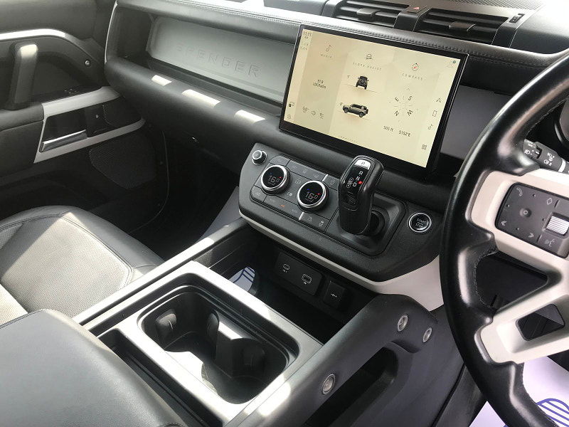 Land Rover Defender 3.0L Hard Top SE D MHEV Auto 5dr Diesel Automatic Euro 6 (295 bhp) 5dr Automatic 2025