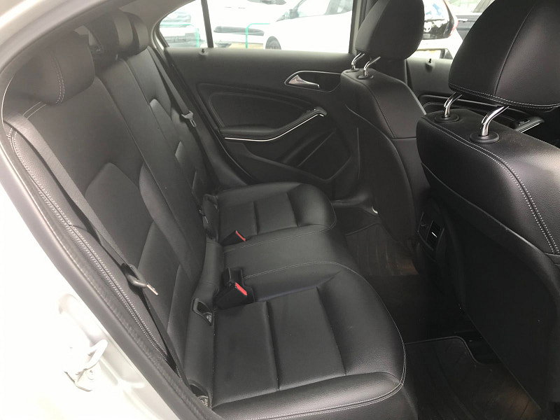 Mercedes-Benz A Class 1.5 A180d Sport (Premium) Hatchback 5dr Diesel Manual Euro 6 (s/s) (109 ps) 5dr Manual 2026