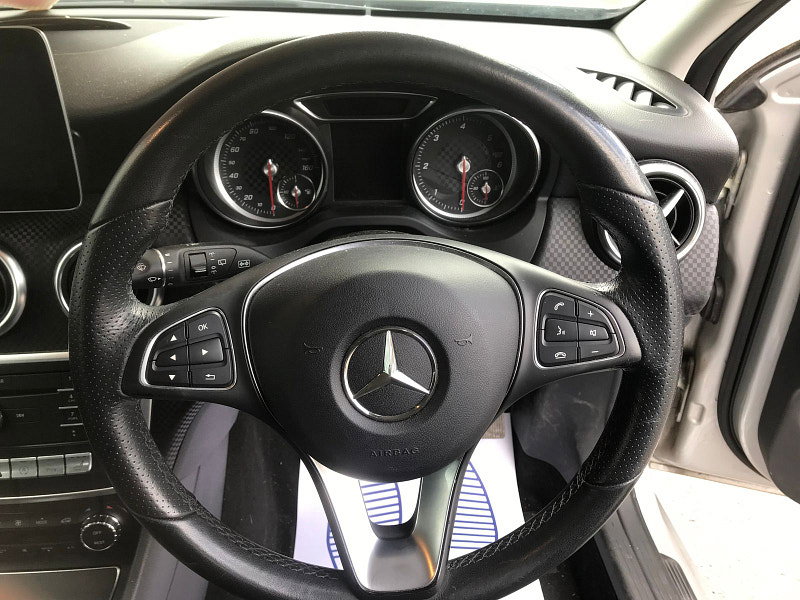 Mercedes-Benz A Class 1.5 A180d Sport (Premium) Hatchback 5dr Diesel Manual Euro 6 (s/s) (109 ps) 5dr Manual 2026