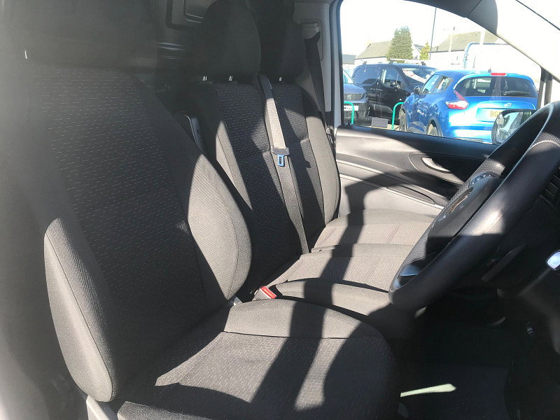 Mercedes-Benz eVito 116 e 66kWh Progressive Panel Van 6dr Electric Auto FWD L2 (LWB) (115 ps) 6dr Automatic 2026