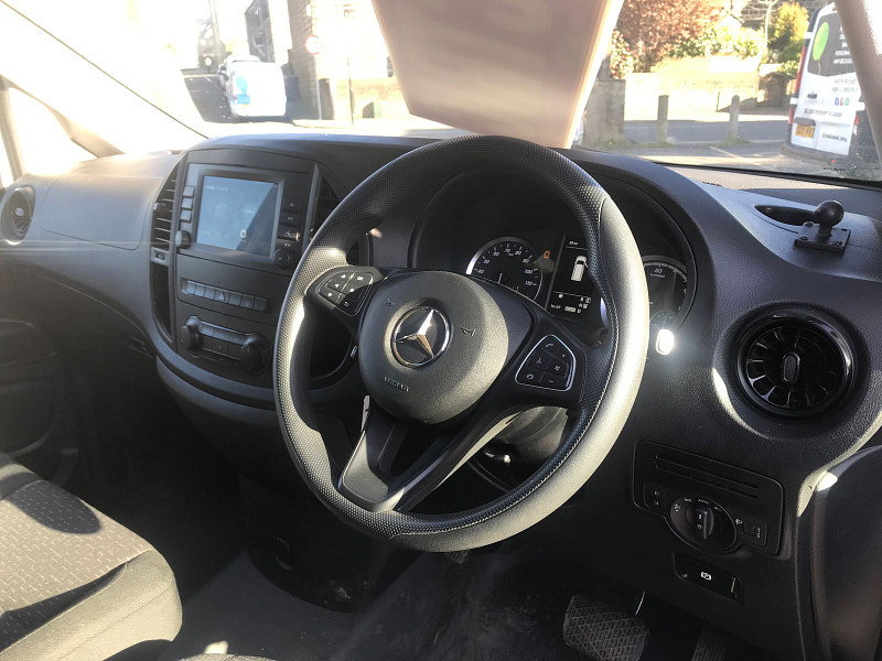 Mercedes-Benz eVito 116 e 66kWh Progressive Panel Van 6dr Electric Auto FWD L2 (LWB) (115 ps) 6dr Automatic 2026