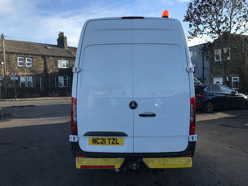 Mercedes-Benz Sprinter 1.9L 317 Progressive CDI Diesel Manual Euro 6 (168 bhp) 5dr Manual 2025