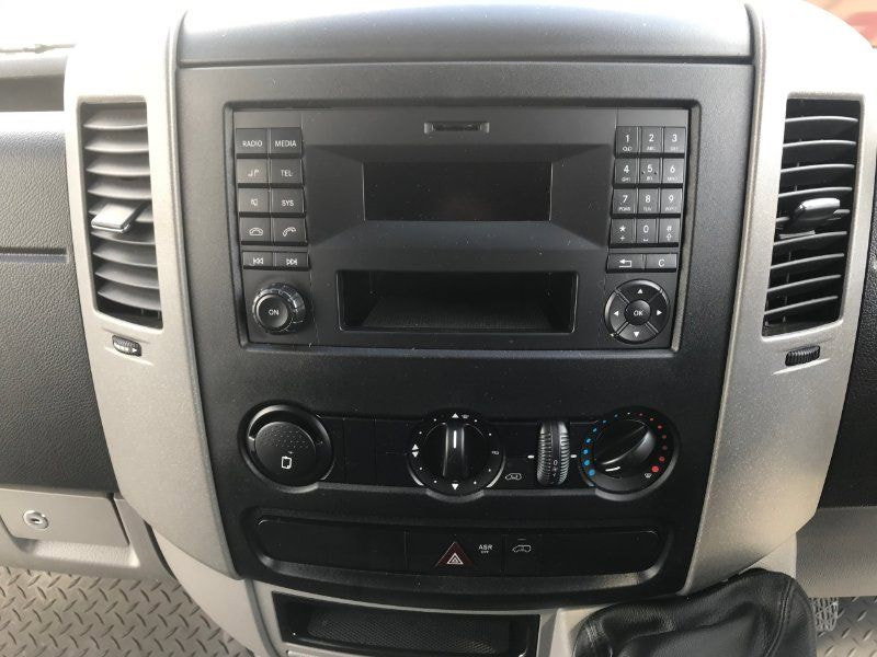 Mercedes-Benz Sprinter 2.1 314 CDI Chassis Cab 2dr Diesel Manual RWD L1 (209 g/km, 140 bhp) 2dr Manual 2026