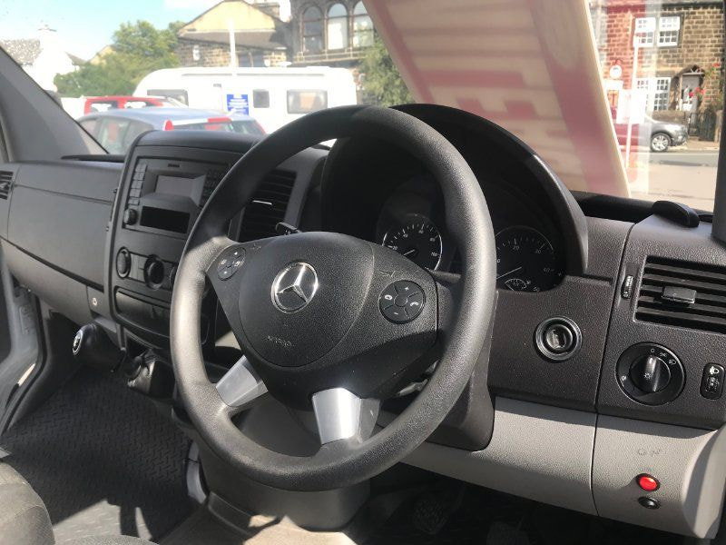 Mercedes-Benz Sprinter 2.1 314 CDI Chassis Cab 2dr Diesel Manual RWD L1 (209 g/km, 140 bhp) 2dr Manual 2026