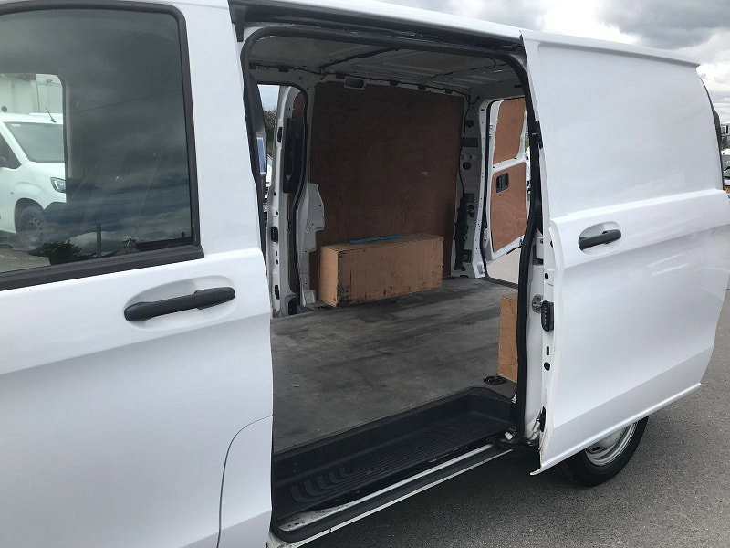 Mercedes-Benz Vito 1.7 114 CDI Progressive Panel Van 5dr Diesel Manual FWD L2 Euro 6 (s/s) (LWB) (136 ps) 5dr Manual 2026