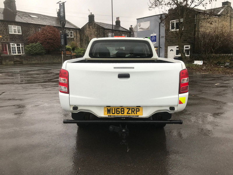 Mitsubishi L200 2.4 DI-D DC 4Life Pickup Double Cab 4dr Diesel Manual 4WD Euro 6 (s/s) (154 ps) 4dr Manual 2026