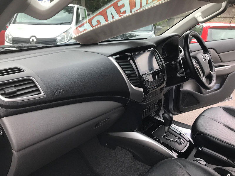 Mitsubishi L200 2.4L Challenger DI-D Auto Diesel Automatic Euro 6 (178 bhp) 4dr Automatic 2025