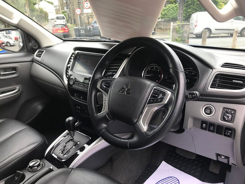 Mitsubishi L200 2.4L Challenger DI-D Auto Diesel Automatic Euro 6 (178 bhp) 4dr Automatic 2025