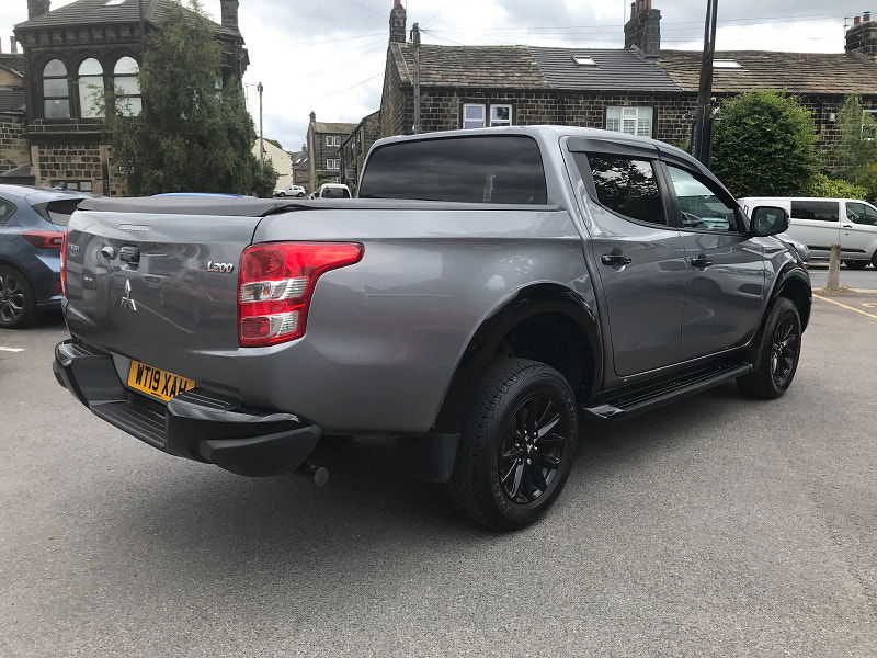 Mitsubishi L200 2.4L Challenger DI-D Auto Diesel Automatic Euro 6 (178 bhp) 4dr Automatic 2025