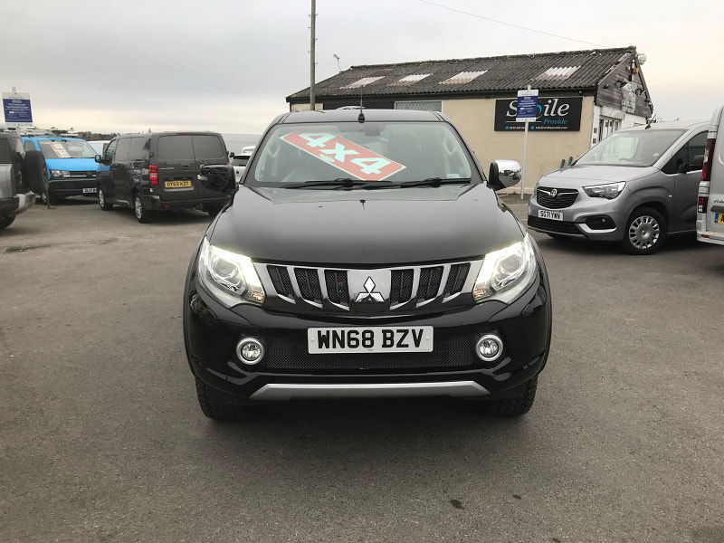 Mitsubishi L200 2.4L DI-D 4WD BARBARIAN DCB Diesel Automatic Euro 6 (178 bhp) 4dr Automatic 2024