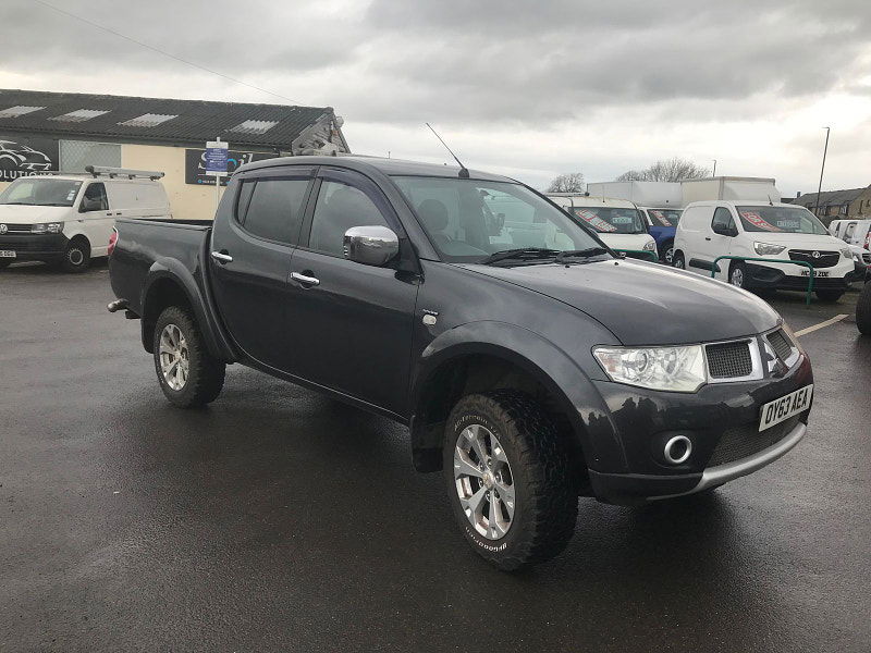 Mitsubishi L200 2.5L DI-D 4X4 BARBARIAN LB DCB 5dr Diesel Manual Euro 5 (175 bhp) 5dr Manual 2025