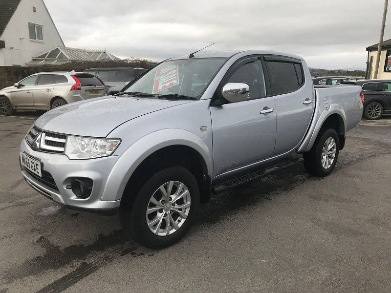 Mitsubishi L200 2.5L DI-D 4X4 CHALLENGER LB DCB 5dr Diesel Manual Euro 5 (175 bhp) 5dr Manual 2025