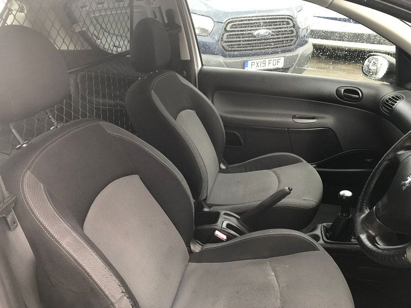 Peugeot 206 1.4L TD Diesel Manual Euro 3 (67 bhp) 3dr Manual 2025