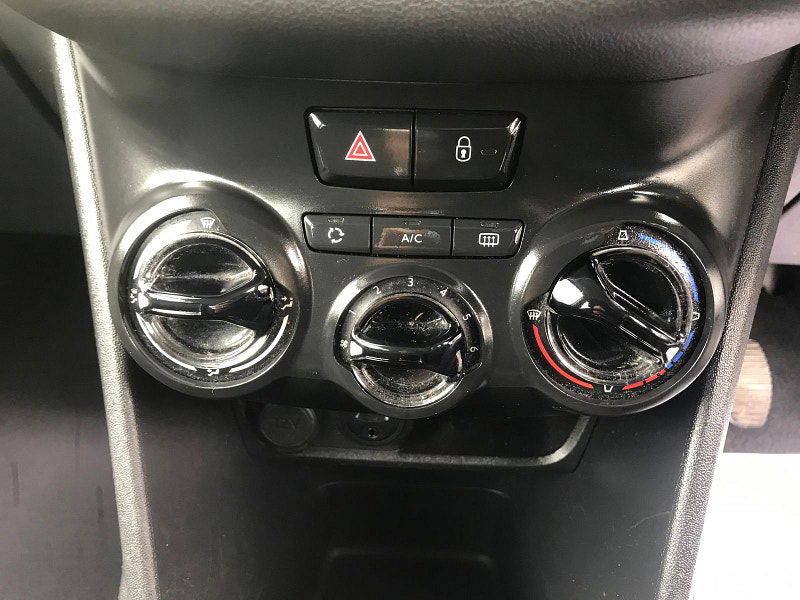 Peugeot 208 1.4L Active HDi Hatchback 5dr Diesel Manual Euro 5 (68 bhp) 5dr Manual 2025