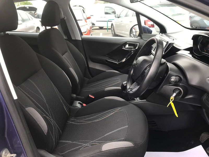 Peugeot 208 1.4L Active HDi Hatchback 5dr Diesel Manual Euro 5 (68 bhp) 5dr Manual 2025