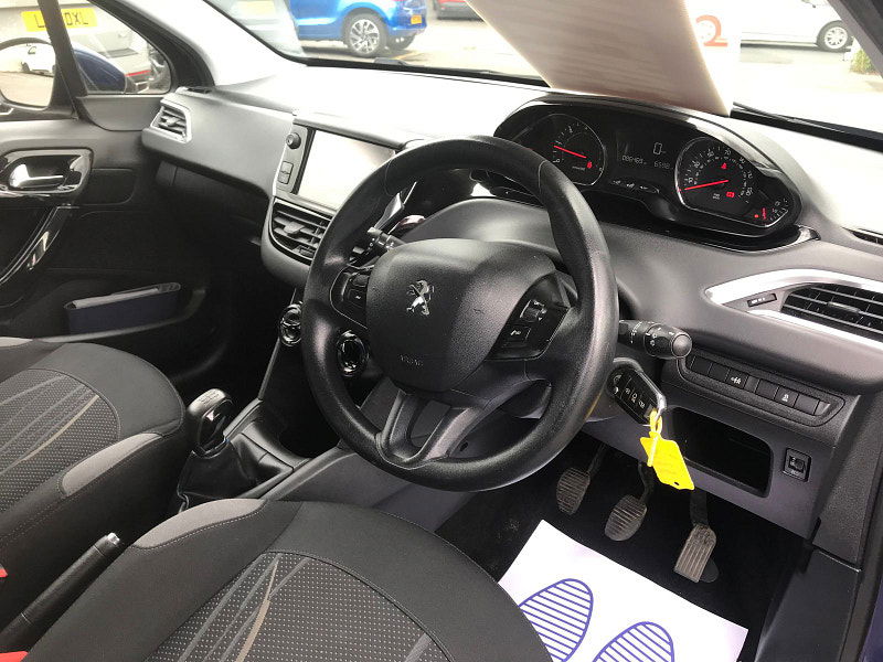 Peugeot 208 1.4L Active HDi Hatchback 5dr Diesel Manual Euro 5 (68 bhp) 5dr Manual 2025
