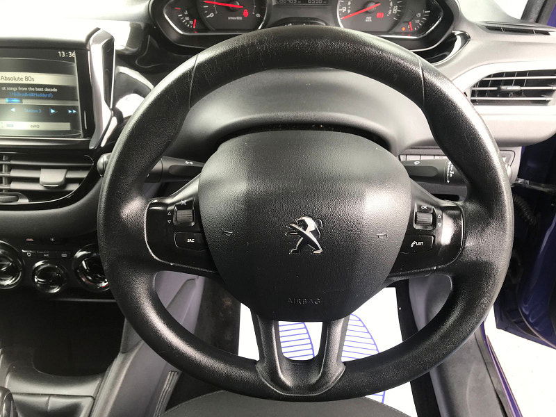 Peugeot 208 1.4L Active HDi Hatchback 5dr Diesel Manual Euro 5 (68 bhp) 5dr Manual 2025