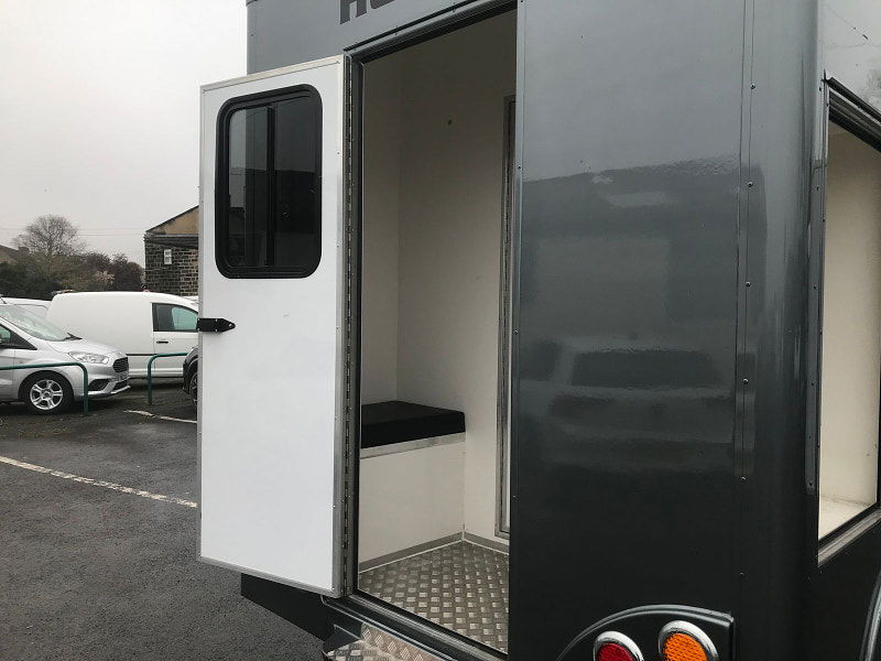 Peugeot Boxer 2.2L HDI 335 L3H2 P/V Diesel Manual Euro 5 (130 bhp) 3dr Manual 2025