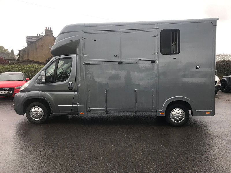 Peugeot Boxer 2.2L HDI 335 L3H2 P/V Diesel Manual Euro 5 (130 bhp) 3dr Manual 2025