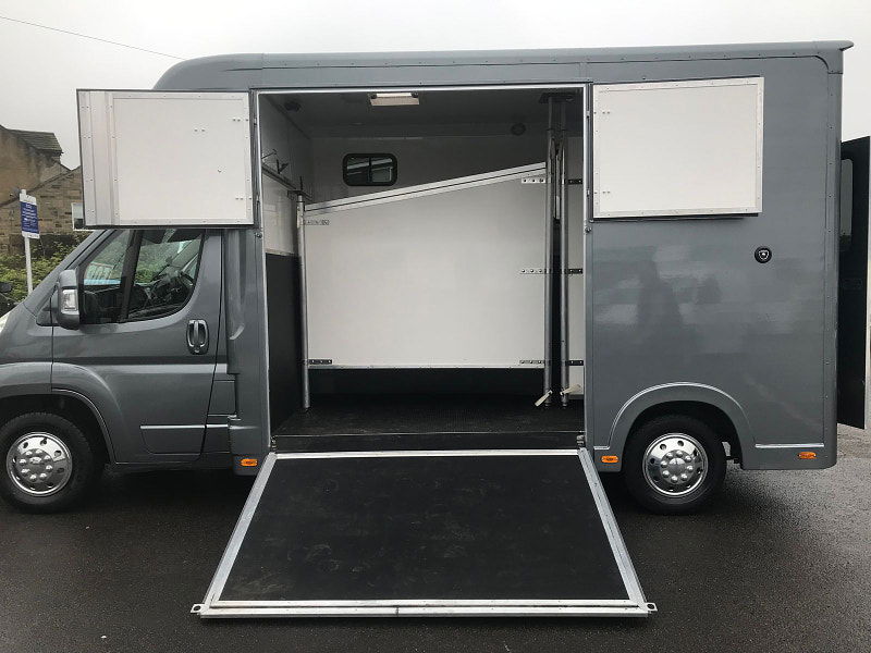 Peugeot Boxer 2.2L HDI 335 L3H2 P/V Diesel Manual Euro 5 (130 bhp) 3dr Manual 2025