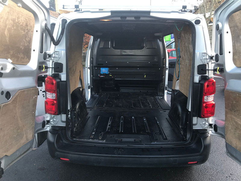 Peugeot Expert 1.6L Professional Standard Blue HDi Diesel Manual Euro 6 (115 bhp) 5dr Manual 2025